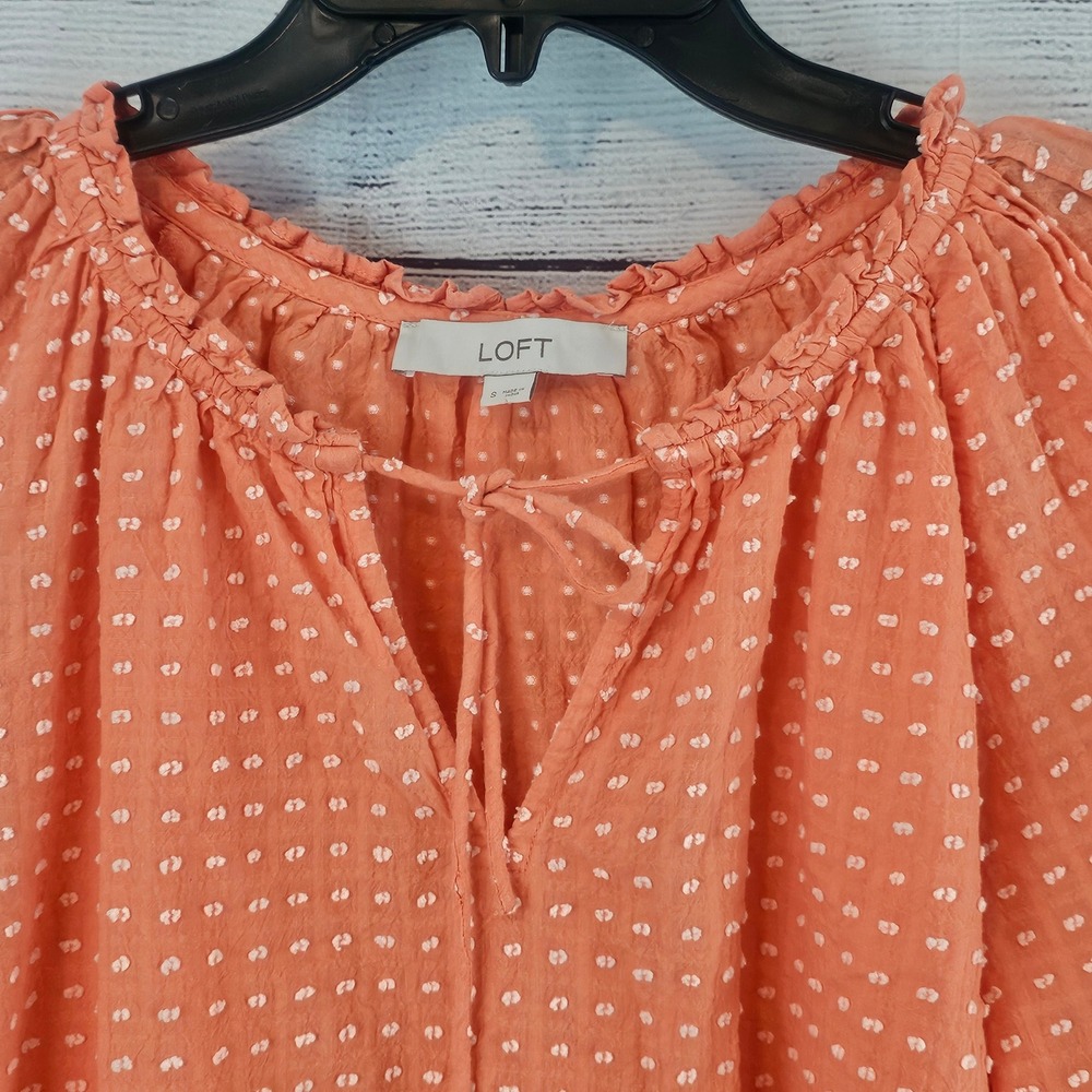 LOFT S Small Coral Swiss Dot 3/4 Sleeve Drawstring V-Neck Shirt L737 - Picture 3 of 6